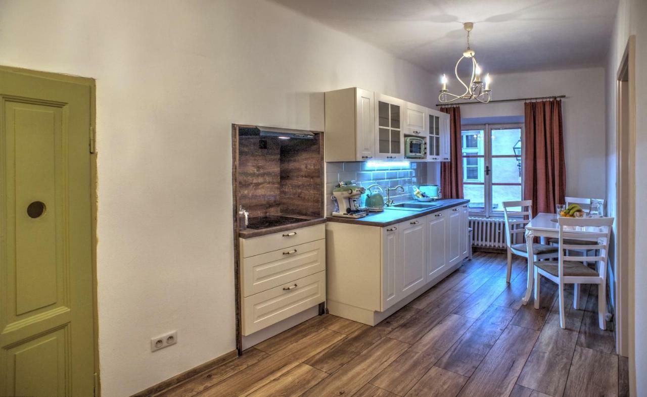 Kristanka - Kouzelne Apartmany Прахатице Экстерьер фото