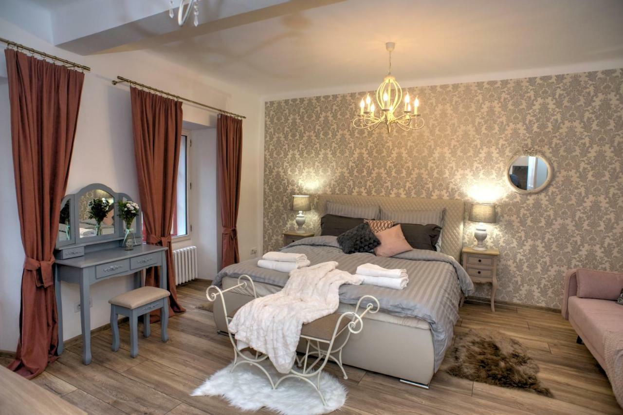 Kristanka - Kouzelne Apartmany Прахатице Экстерьер фото